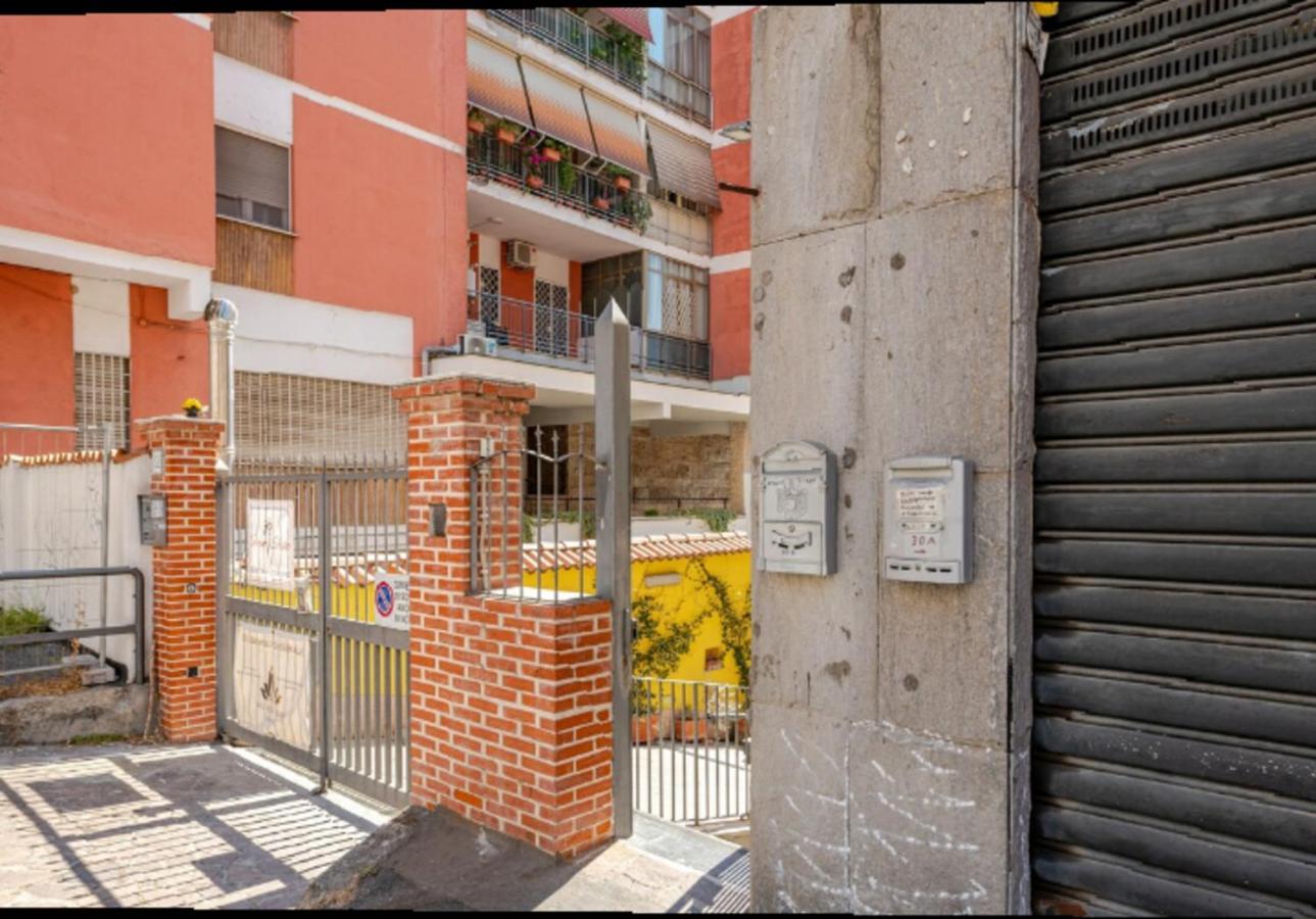Secret Casa Bovari Metro B1 Conca D'oro Appartement